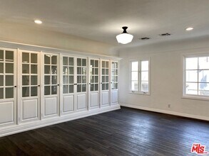 619 S La Brea Ave in Los Angeles, CA - Building Photo - Building Photo