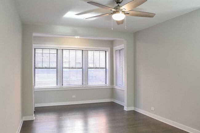 3923 N Keeler Ave, Unit 1 in Chicago, IL - Foto de edificio - Building Photo