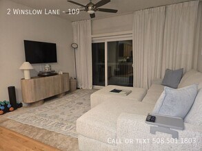 2 Winslow Ln in Grafton, MA - Foto de edificio - Building Photo