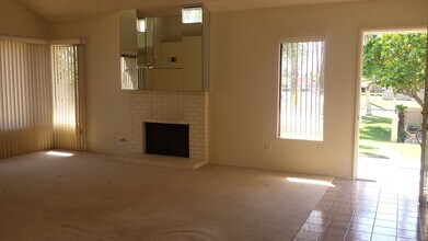 41592 Aventine Ct, Unit CASABLANCA in Palm Desert, CA - Building Photo - Building Photo
