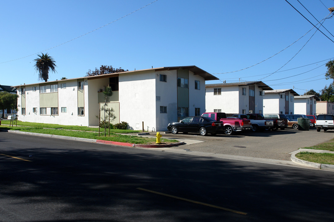 200-212 N L St in Lompoc, CA - Building Photo