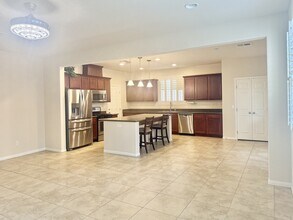 365 Glacier Meadow Rd in Las Vegas, NV - Building Photo - Building Photo