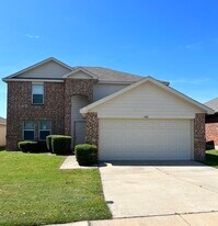 4861 Parkview Hills Ln in Fort Worth, TX - Building Photo