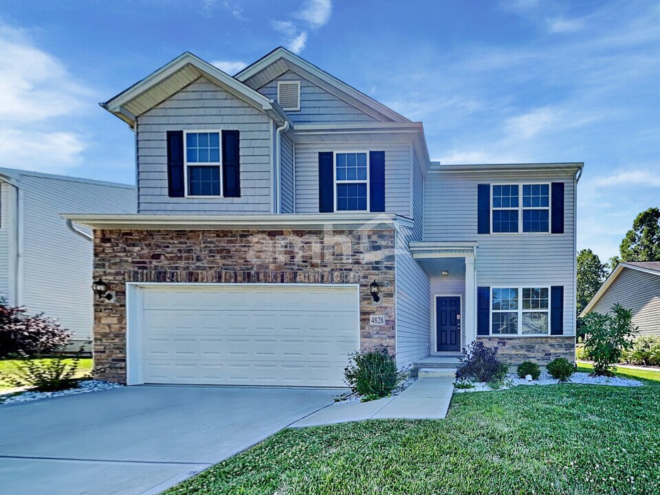 4828 Jessica Suzanne Dr in Morrow, OH - Building Photo