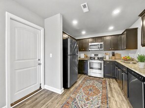 101 SW Rose St in Blue Springs, MO - Building Photo - Building Photo