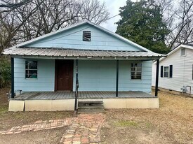 1119 20th St N in Columbus, MS - Building Photo