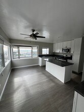 1554 Guy St in San Diego, CA - Building Photo - Building Photo