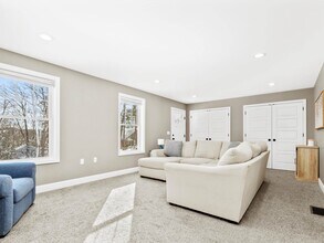 29 3rd St in Windham, NH - Building Photo - Building Photo