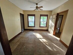 928 Sumner St in Carlinville, IL - Building Photo - Building Photo