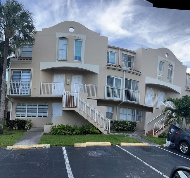 8660 NW 5th Terrace in Miami, FL - Building Photo - Building Photo