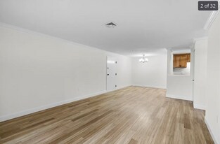 15 Bower Rd, Unit A2 in Quincy, MA - Building Photo