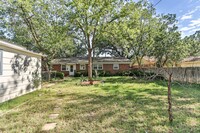 3007 58th St in Lubbock, TX - Foto de edificio - Building Photo