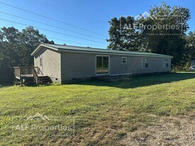 44 Hideaway Mountain Ln in Kittrell, NC - Building Photo