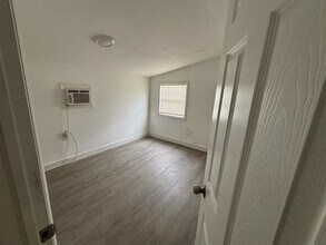 701 N J St in Lake Worth Beach, FL - Foto de edificio - Building Photo