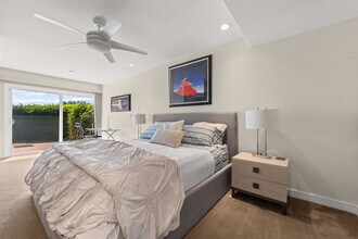 7025 Estrella De Mar Rd in Carlsbad, CA - Building Photo - Building Photo