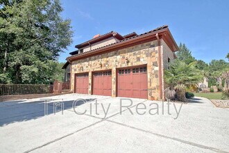 250 Moss Creek Walk in Fayetteville, GA - Building Photo - Building Photo