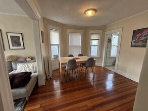 9 Orrin St, Unit 1 in Cambridge, MA - Foto de edificio - Building Photo