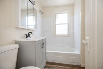 3331 E 140th St in Cleveland, OH - Building Photo - Building Photo