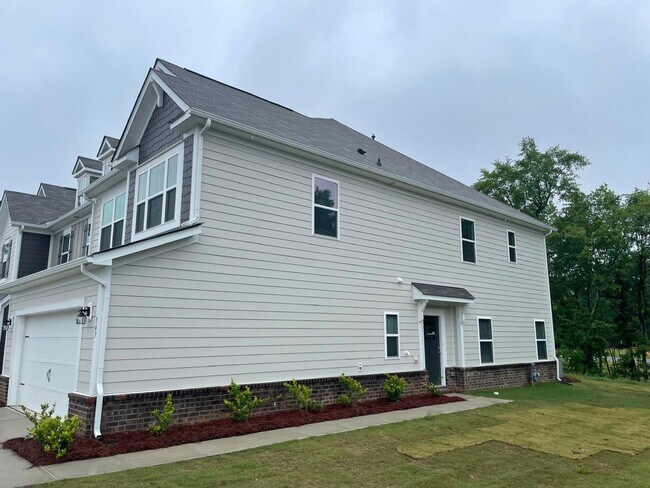 347 Willowsford Dr in Monroe, NC - Building Photo - Building Photo