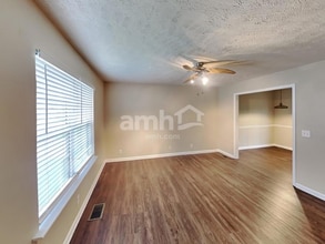 7827 Rainey Dr in Nashville, TN - Building Photo - Building Photo