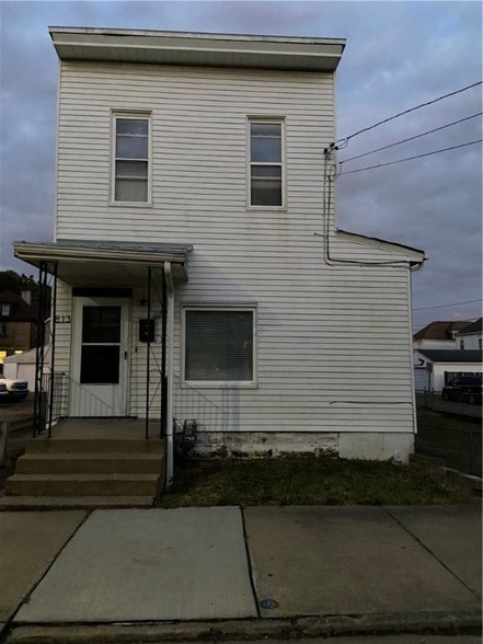 property at 813 Dohrman St
