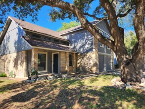 15019 Morning Tree St in San Antonio, TX - Foto de edificio - Building Photo