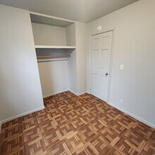 1009 Glenwood Dr in Danville, IL - Building Photo - Building Photo
