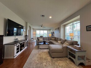 4440 Whispering Oaks Dr in North Port, FL - Building Photo - Building Photo