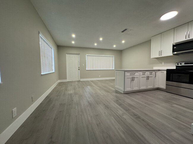 1903 SW 3rd Ave in Fort Lauderdale, FL - Building Photo - Building Photo