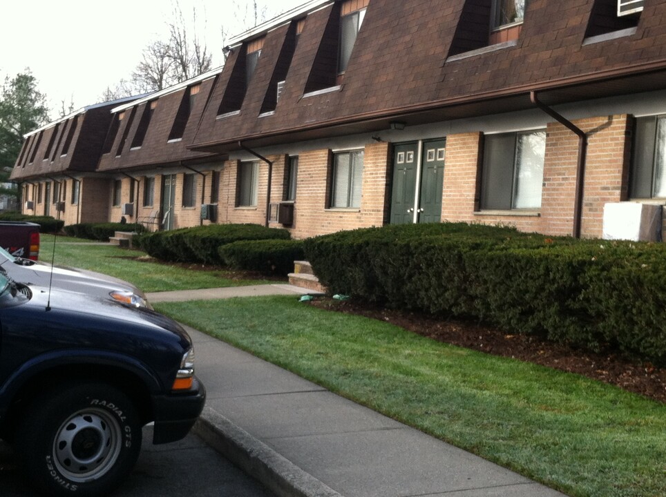 116 Hamburg Turnpike in Bloomingdale, NJ - Building Photo