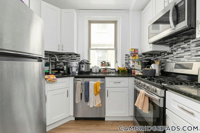 9 Woodbridge St in Cambridge, MA - Building Photo - Building Photo