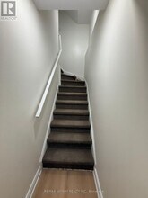 22 Waterdale Rd in Brampton, ON - Building Photo - Building Photo