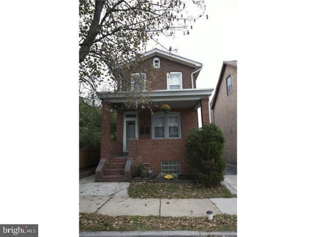 property at 541 Old Elm St