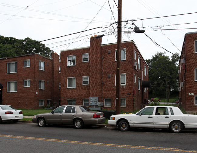 1729 27th St SE in Washington, DC - Building Photo - Building Photo