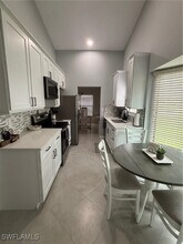 293 Kings Way in Naples, FL - Building Photo - Building Photo