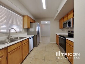 8602 W Sells Dr in Phoenix, AZ - Building Photo - Building Photo