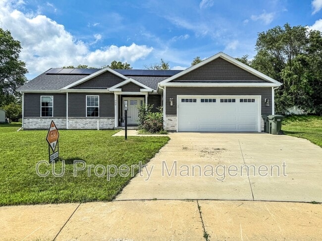 property at 709 N Abbey Rd