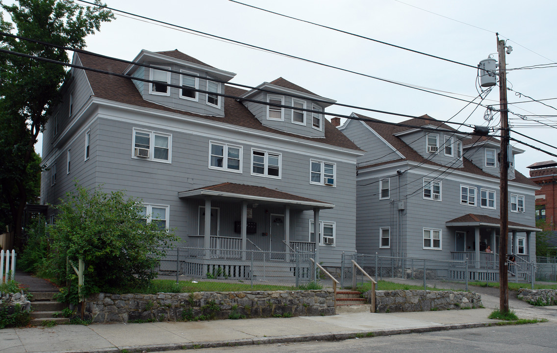 94-100 Osgood St in Lawrence, MA - Foto de edificio