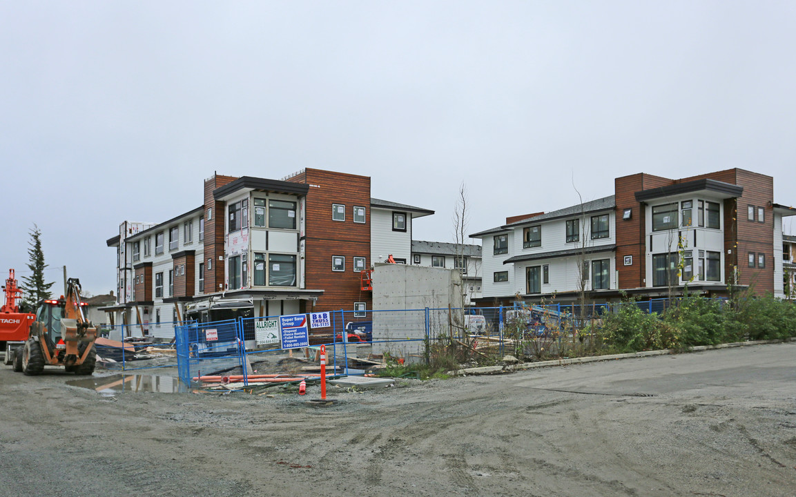 Queens Park Estate in New Westminster, BC - Building Photo