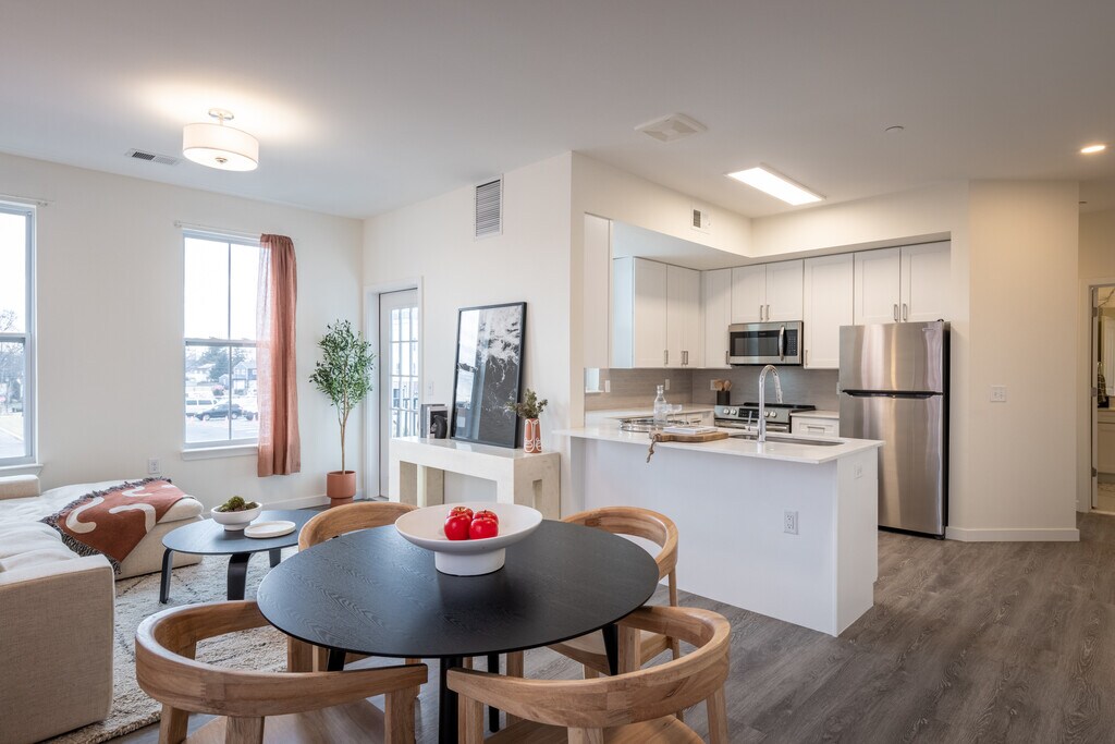 Summerhill Gardens East Brunswick, NJ Apartments