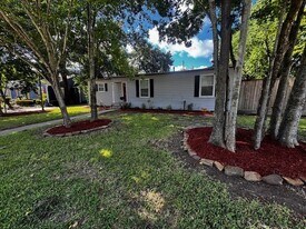 4702 Winfree Dr in Houston, TX - Building Photo