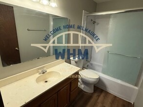W170S7397 Parkland Dr in Muskego, WI - Building Photo - Building Photo