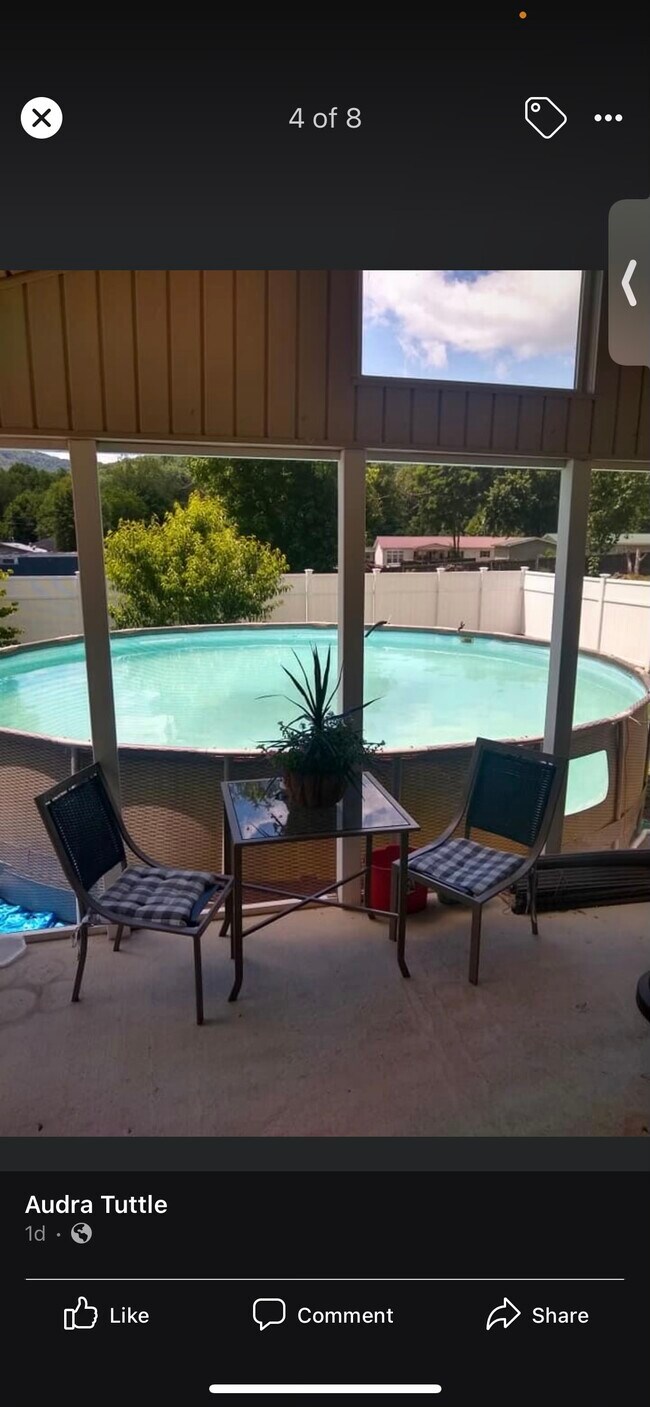 108 Turner Ln in Middlesboro, KY - Foto de edificio - Building Photo