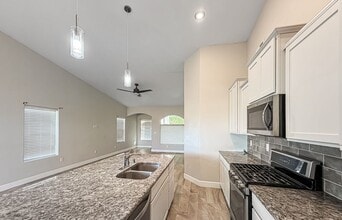 4717 Homestretch Rd in Hobbs, NM - Building Photo - Building Photo