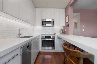 312 Shawmut Ave, Unit 6 in Boston, MA - Foto de edificio - Building Photo