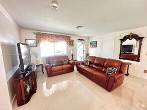17955 NW 44th Ct in Miami Gardens, FL - Building Photo - Building Photo