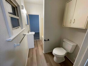 608 3rd St, Unit 1 in Jackson, MI - Building Photo - Building Photo