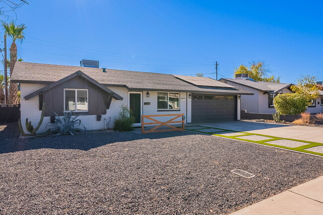 property at 605 E Papago Dr