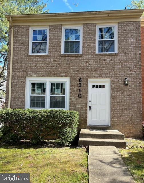 6310 Draco St in Burke, VA - Building Photo