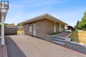 2536 Roman Ave in Ottawa, ON - Building Photo - Building Photo